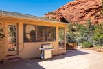 Barbeques and alfresco dining - with red rock views